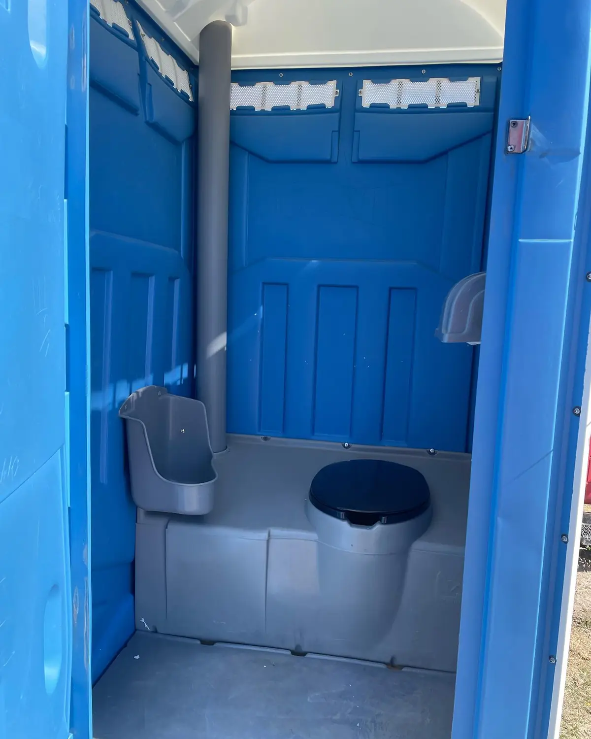 Inside: seat, urinal, paper